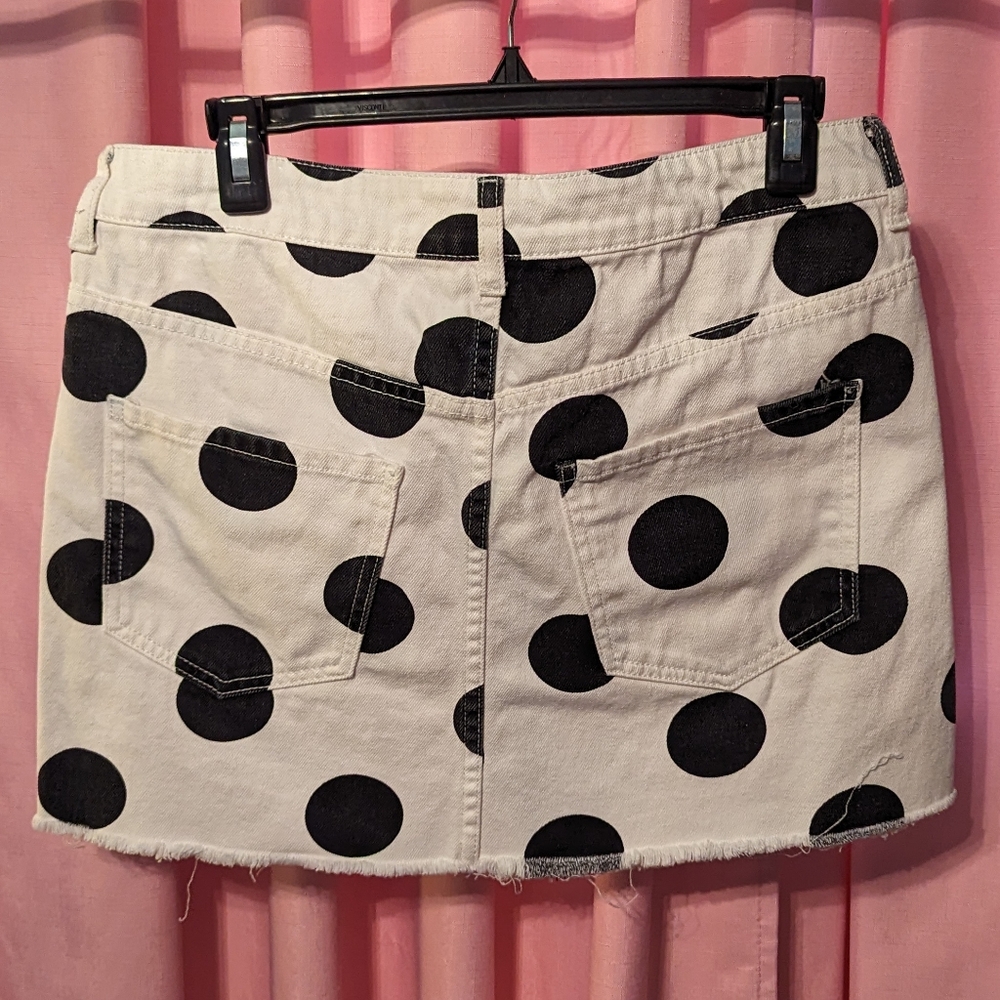 Forever 21 skirt size 30 polka dots
